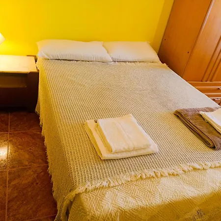 Homestay Habitacion Centrica En Torrelavega